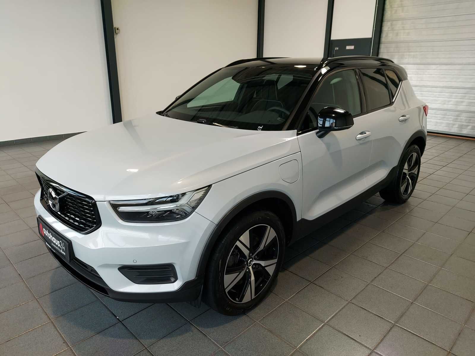 Volvo XC 40 T4 TwinEng  R-Design Plug-In|AHK|LED