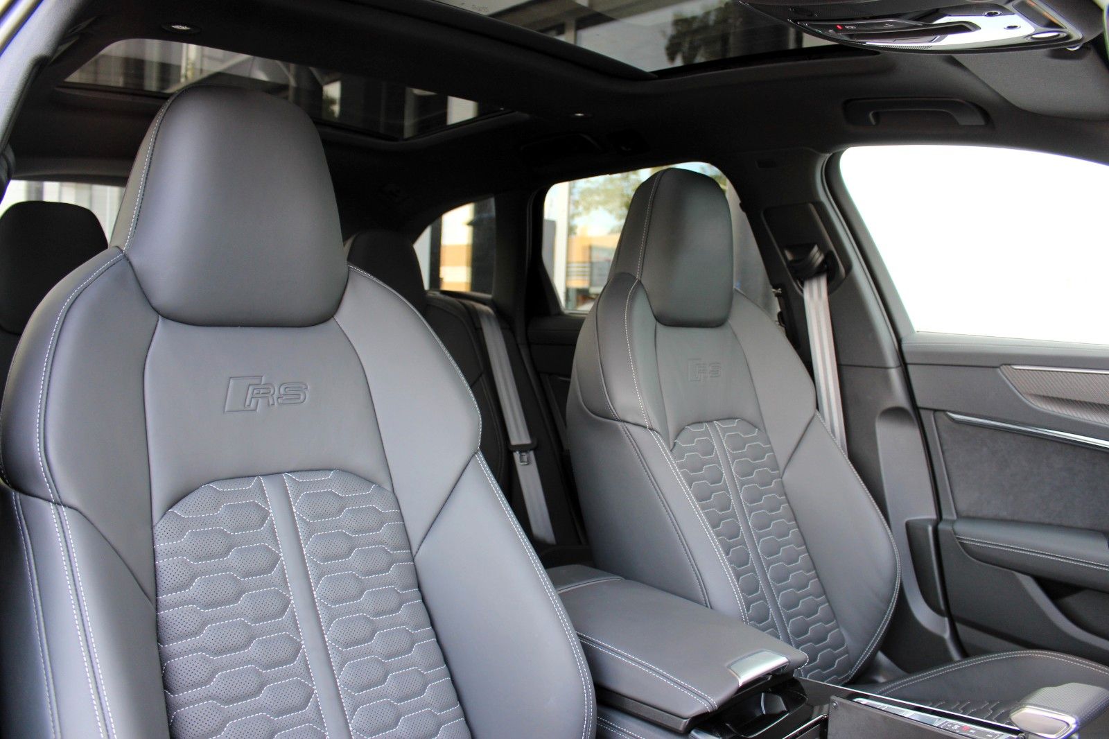Audi RS6 Avant /DYNAMIK+/ B&O/ STANDHZG/  SPORTABGAS