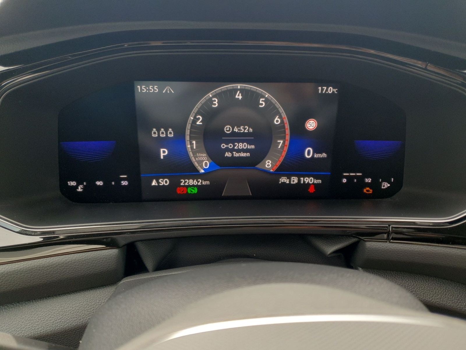 Volkswagen T-Roc R-LINE Black - Samsaru's Car Outlet