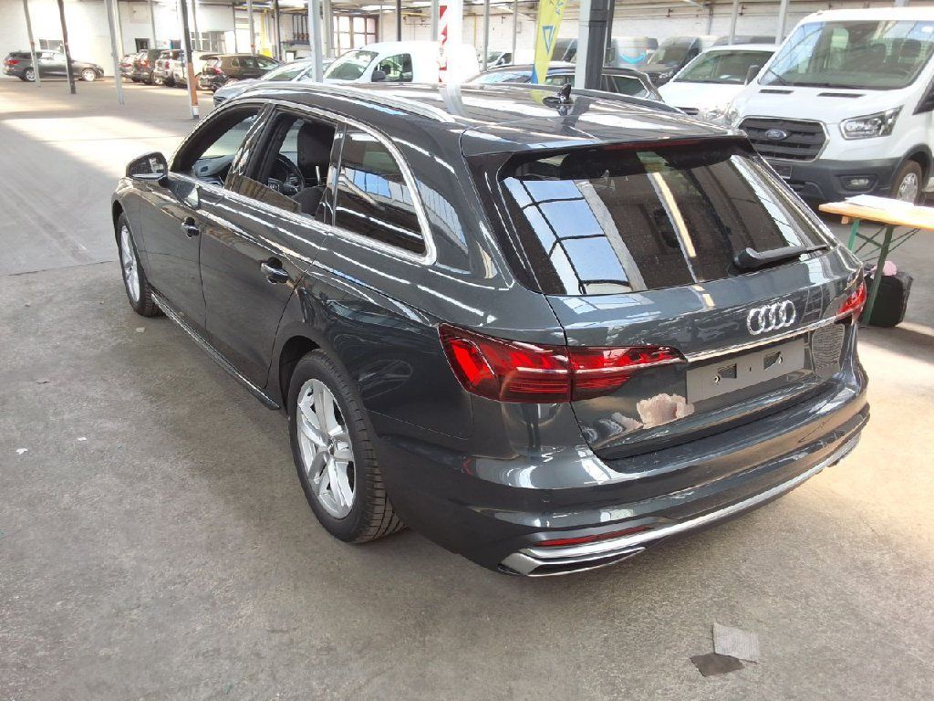 Audi A4 40 2.0 TDI Avant advanced - Samsaru's Car Outlet