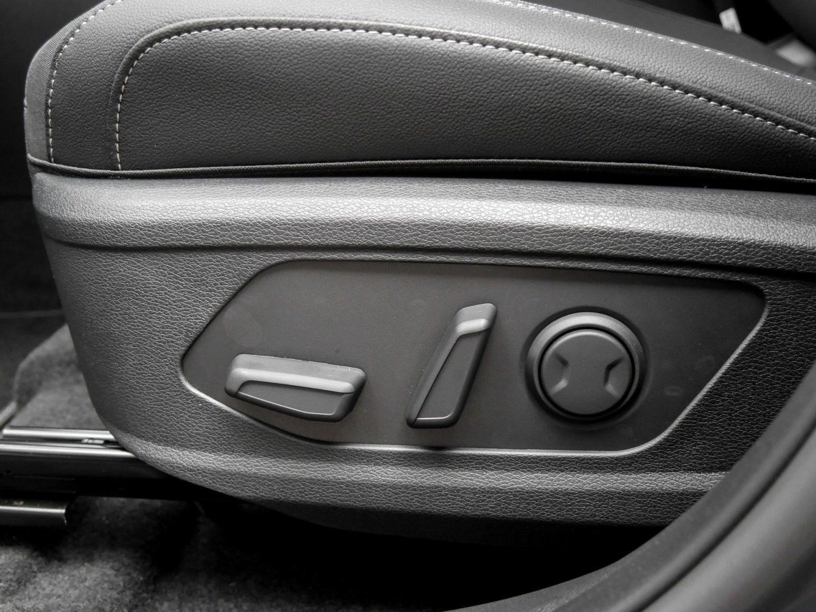 Kia Sportage PHEV 1.6 T-GDI AWD AT Vision Plug-in Hy