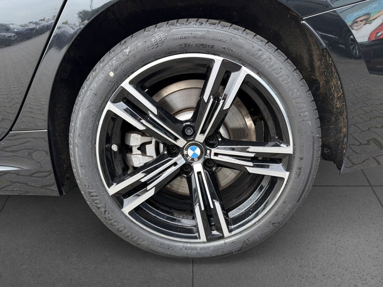 BMW 330e xDrive Lim M Sport HUD,360°,DA,ACC,Memory