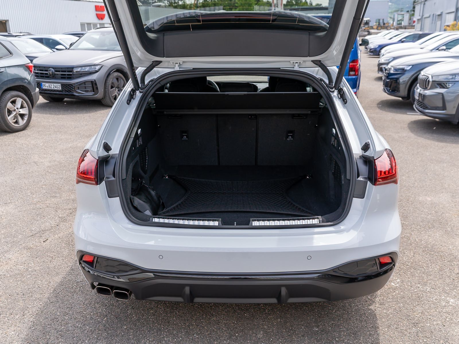 Audi A5 Avant TDI S line quattro Navi Matrix AHK ACC