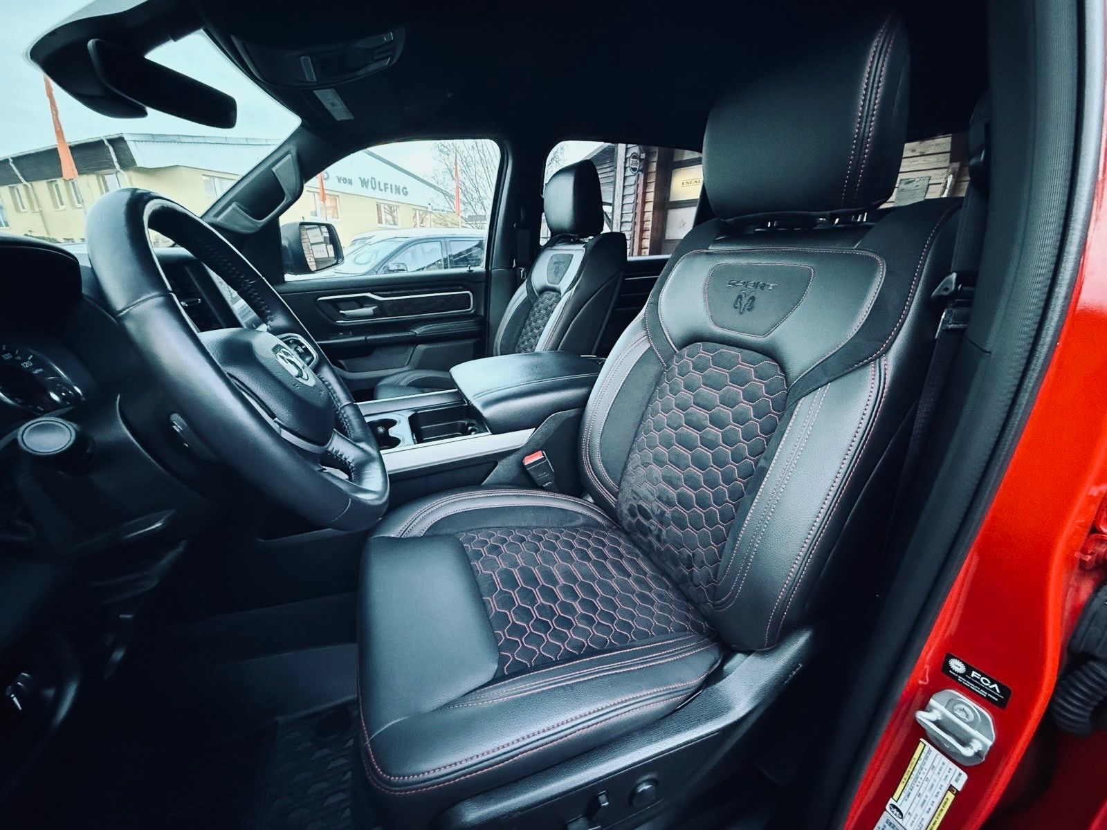 Dodge SPORT*ROLLBAR*OFFROAD*LIFT*AHK*NAVI*4X4*GARANTIE