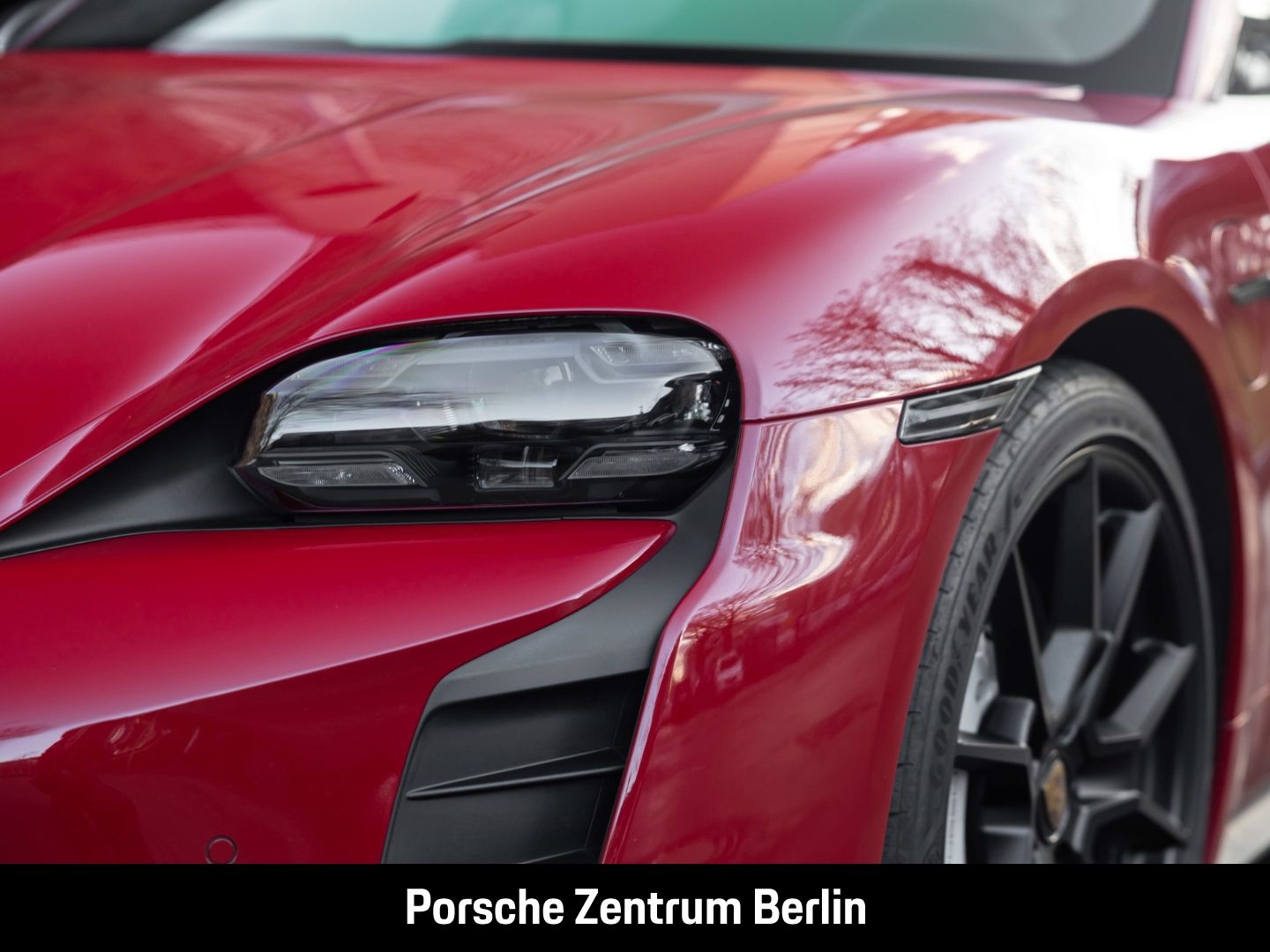 Porsche Taycan GTS Burmester Panoramadach LED-Matrix