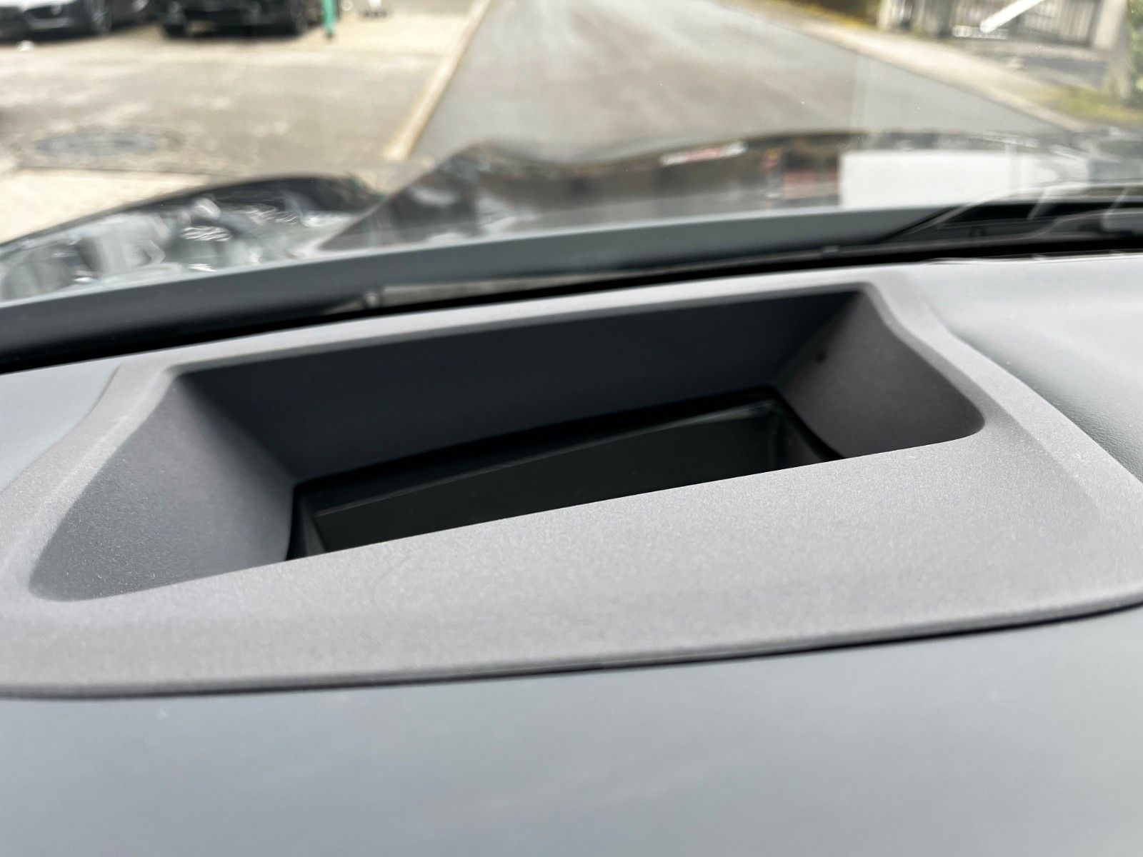 BMW X6 M50i AHK Leder Laser HUD DAProf Standhz