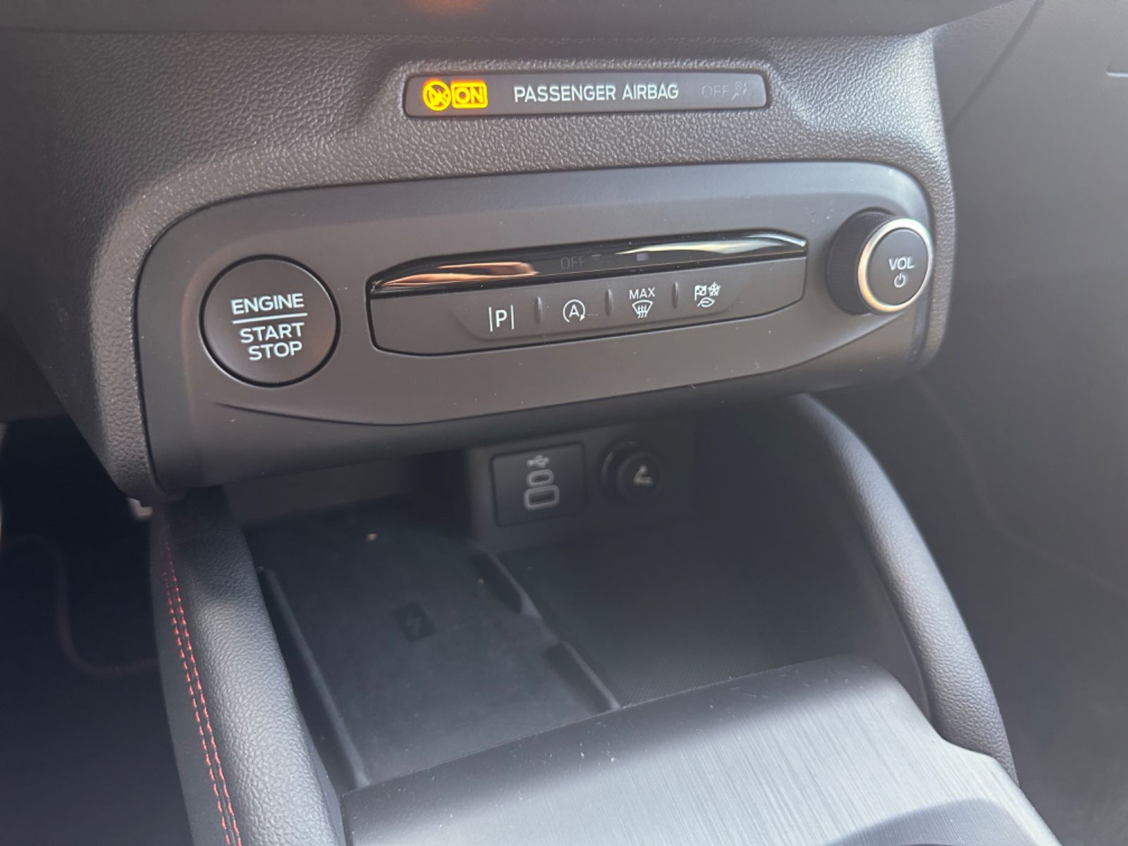 Ford Focus ST-Line X >LED+KAM+PANO-DACH+BLIS+19"ZOLL<