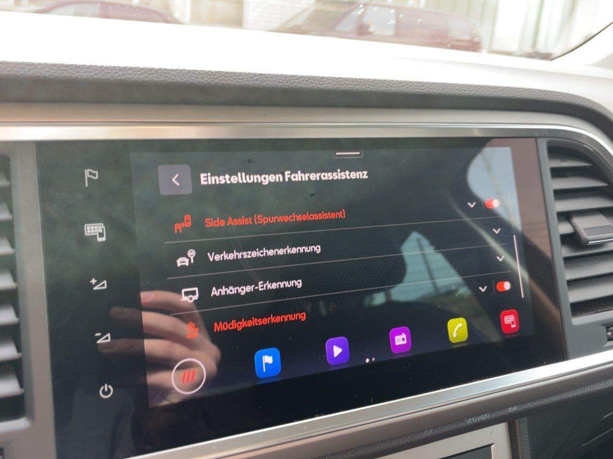 Seat Ateca Xperience 2.0 TDI DSG APP+DAB+AHK+PANO+ACC