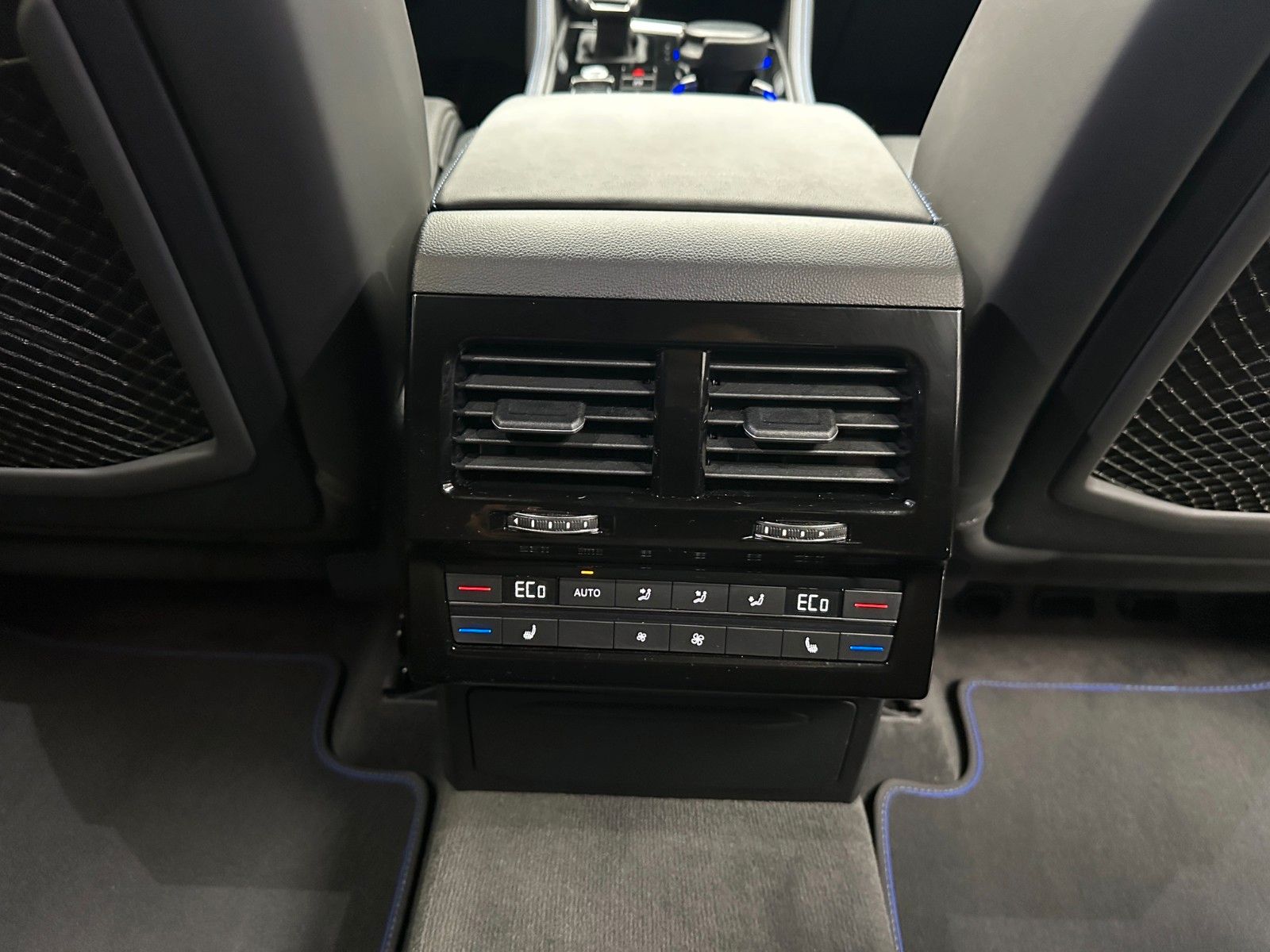 Volkswagen Touareg eHybrid 340 kW 4Mot. R-Line*21Zoll*DynAu