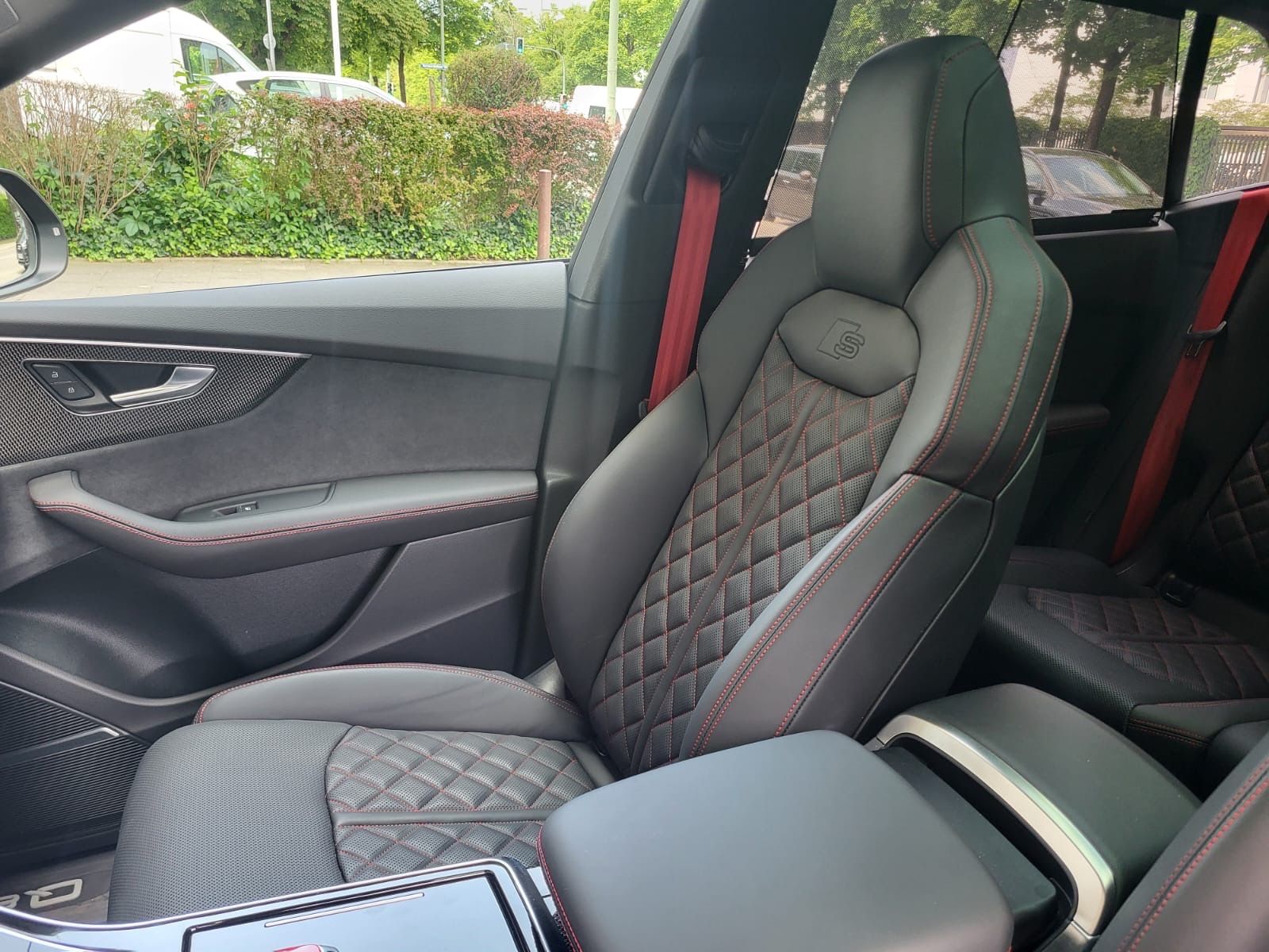 Audi Q8 50 TDI qu S Line Competition+ Pano StHzg B&O