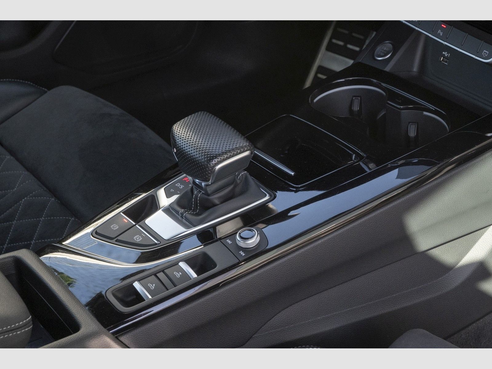 Audi A5 Cabrio S line 40 TFSI quattro S tronic Matrix