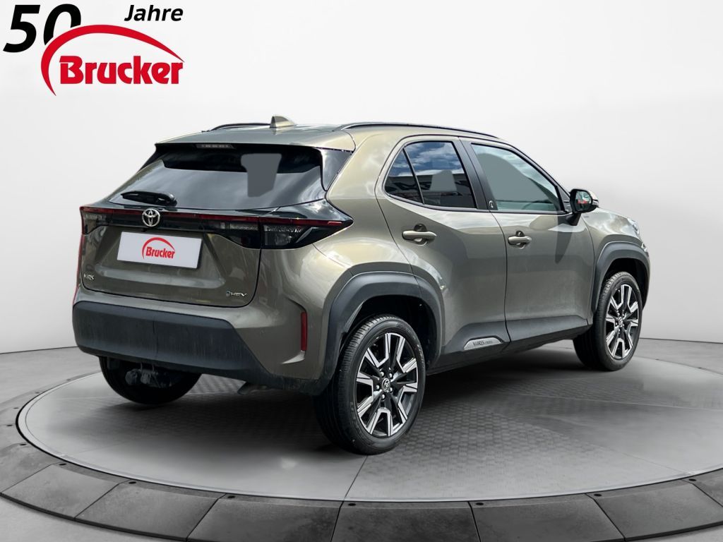 Toyota Yaris Cross Team D mit WP+SP