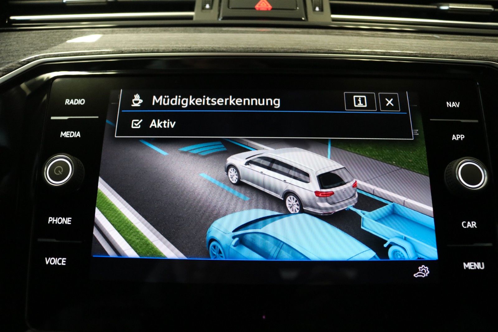 Volkswagen Passat Alltrack 4M AHK Pano STHZ 360 Memory