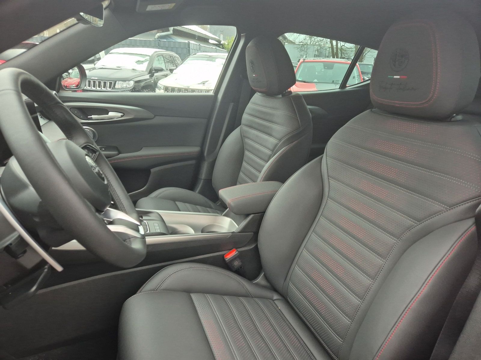 Alfa Romeo Tributo Italiano Plug-in-Hybrid Benzin AT Allrad