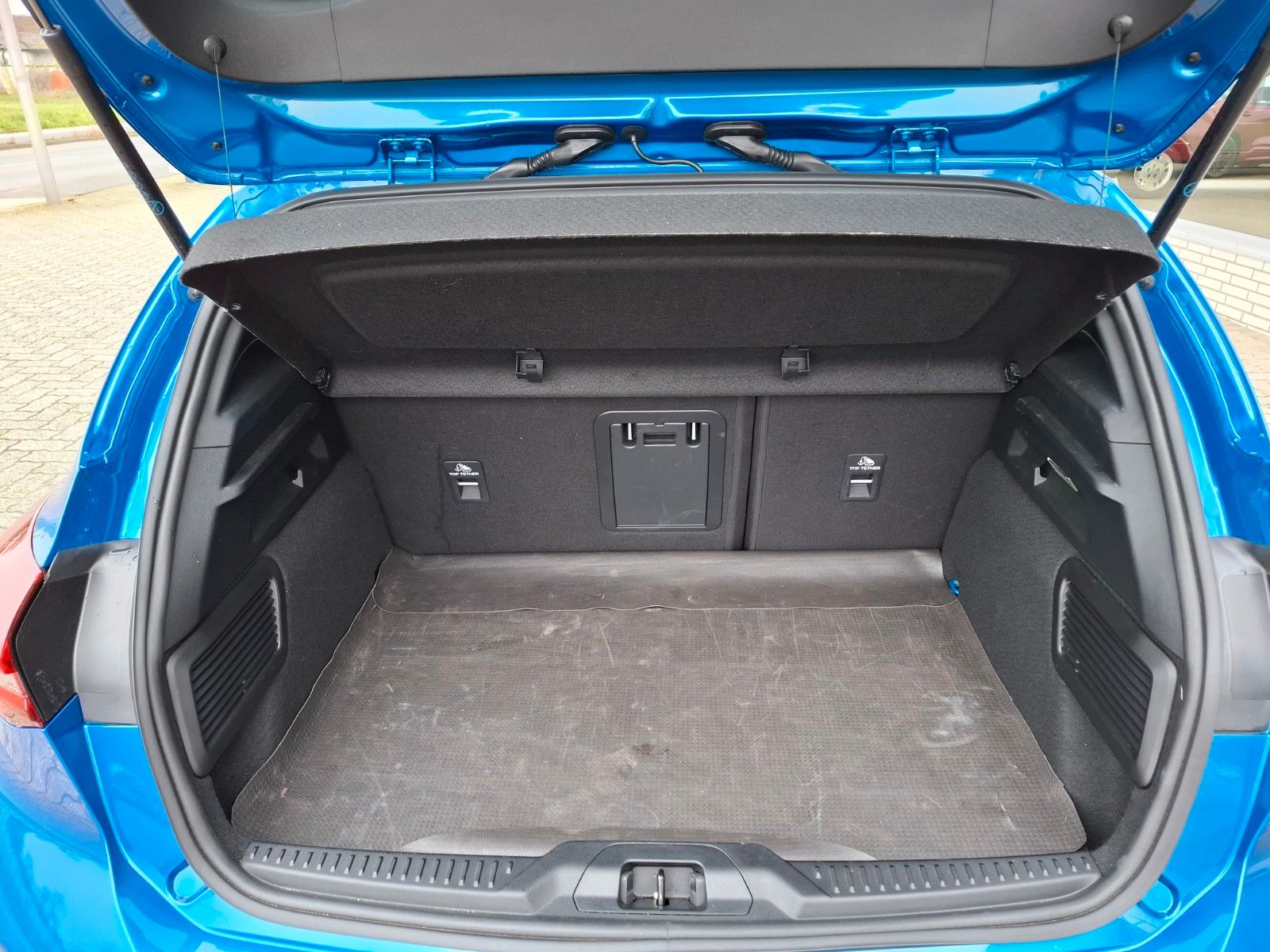 Ford Focus 1,0 EcoB. Hyb. 5-trg. ST-Line *Autom., PD*