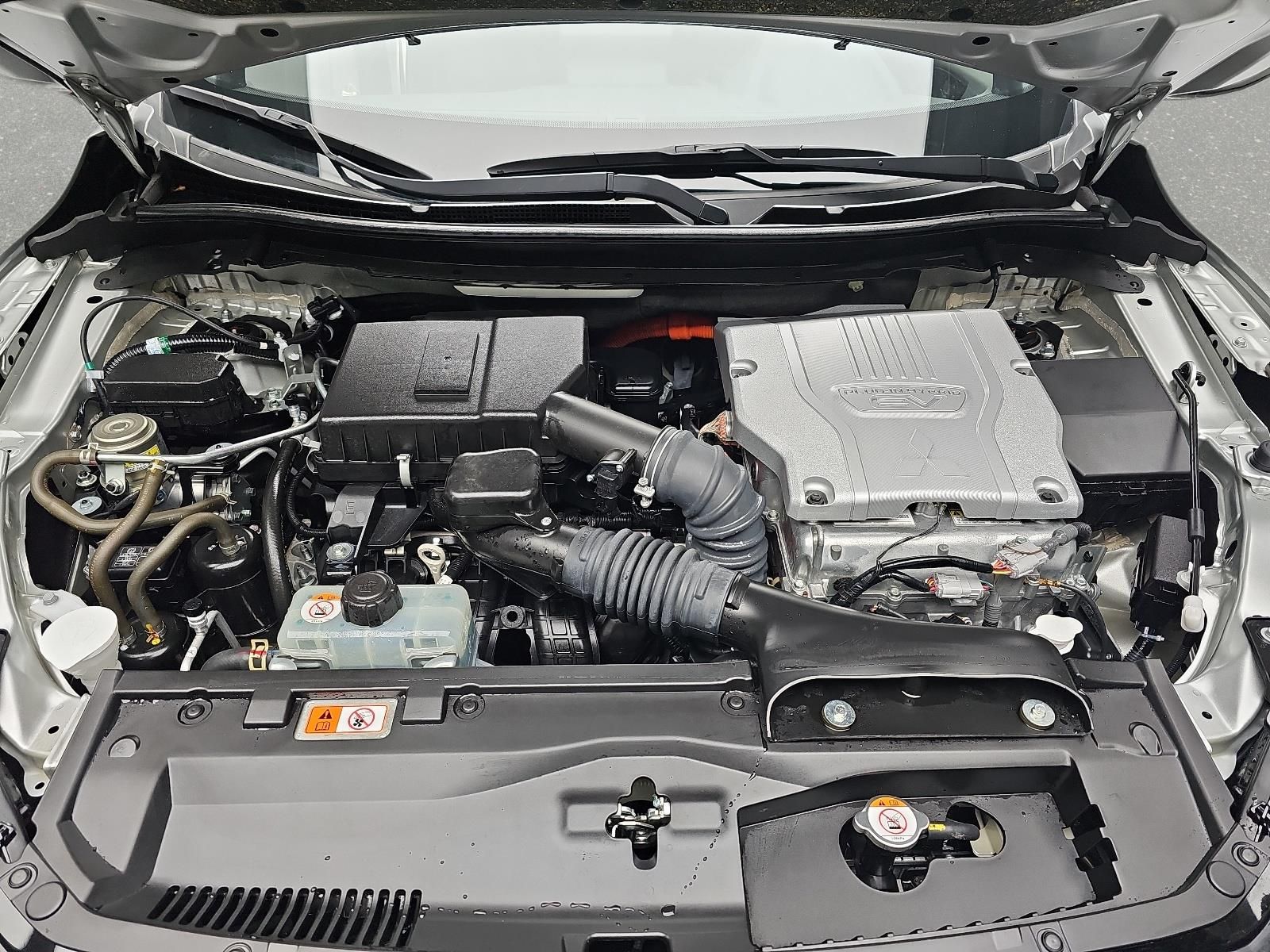 Mitsubishi ECLIPSE CROSS 2.4 MIVEC PHEV CVT SELECT NAVI LED