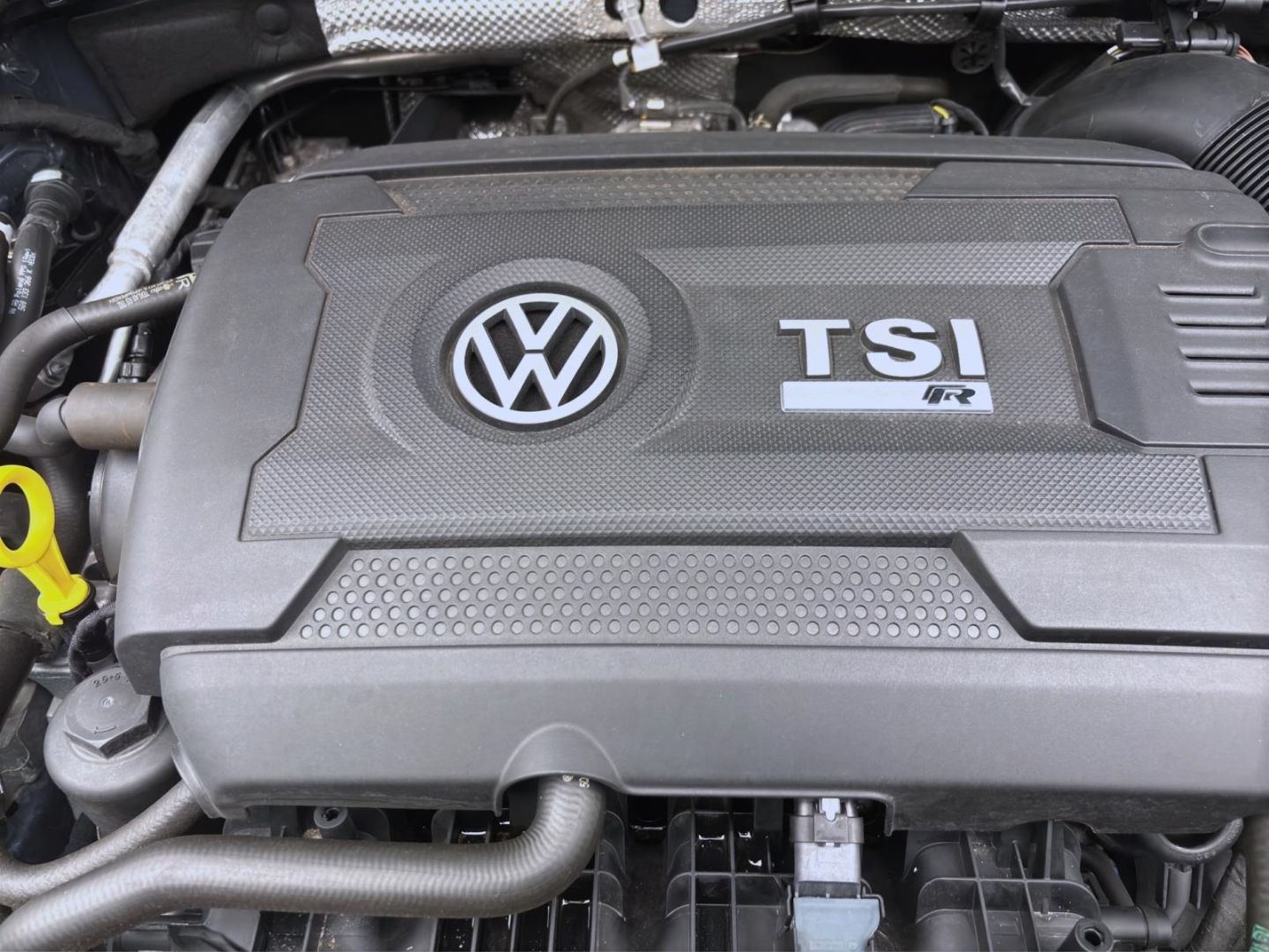 Volkswagen T-Roc 4M R - Samsaru's Car Outlet