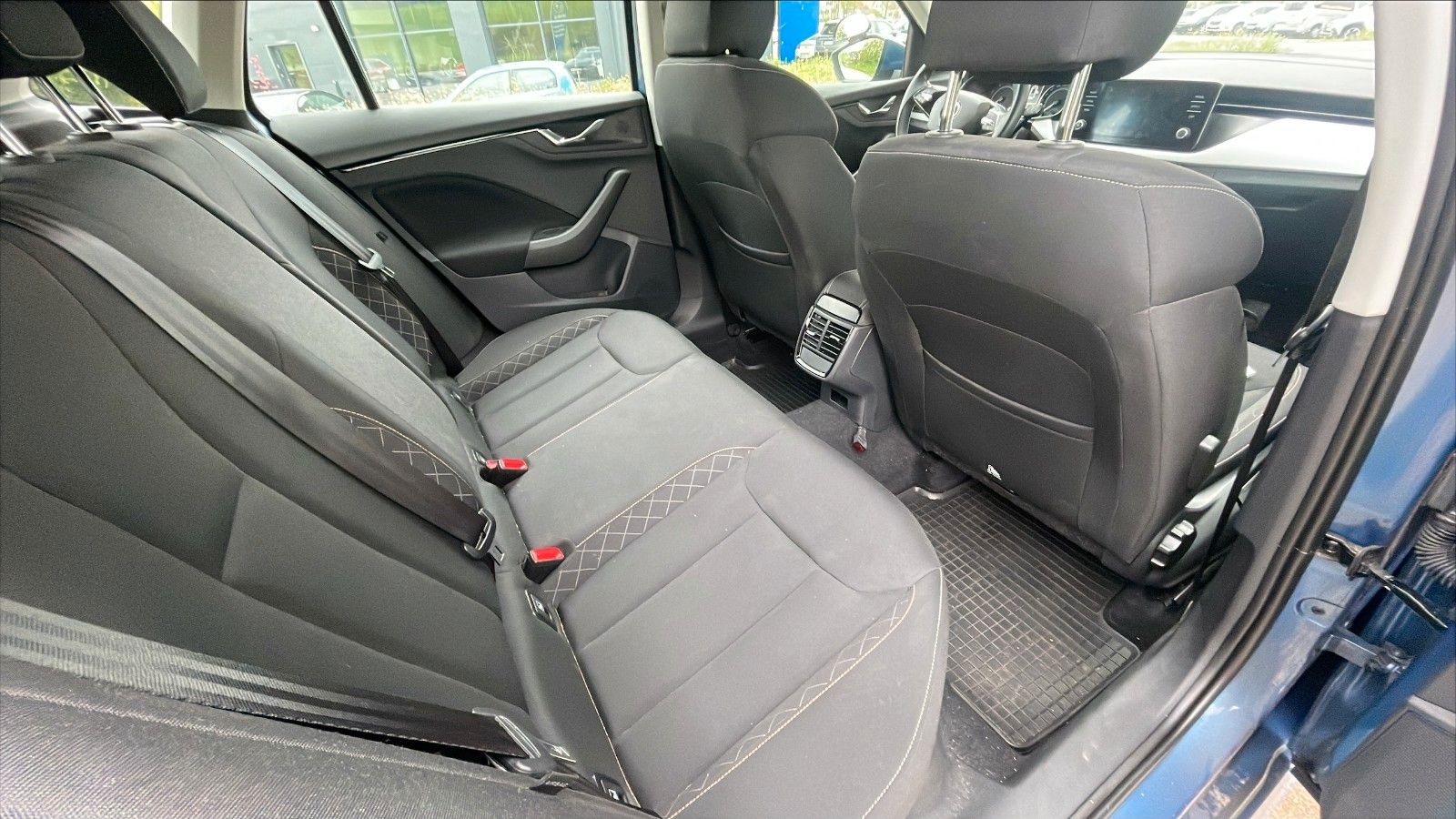 Skoda Kamiq Amb. - Samsaru's Car Outlet