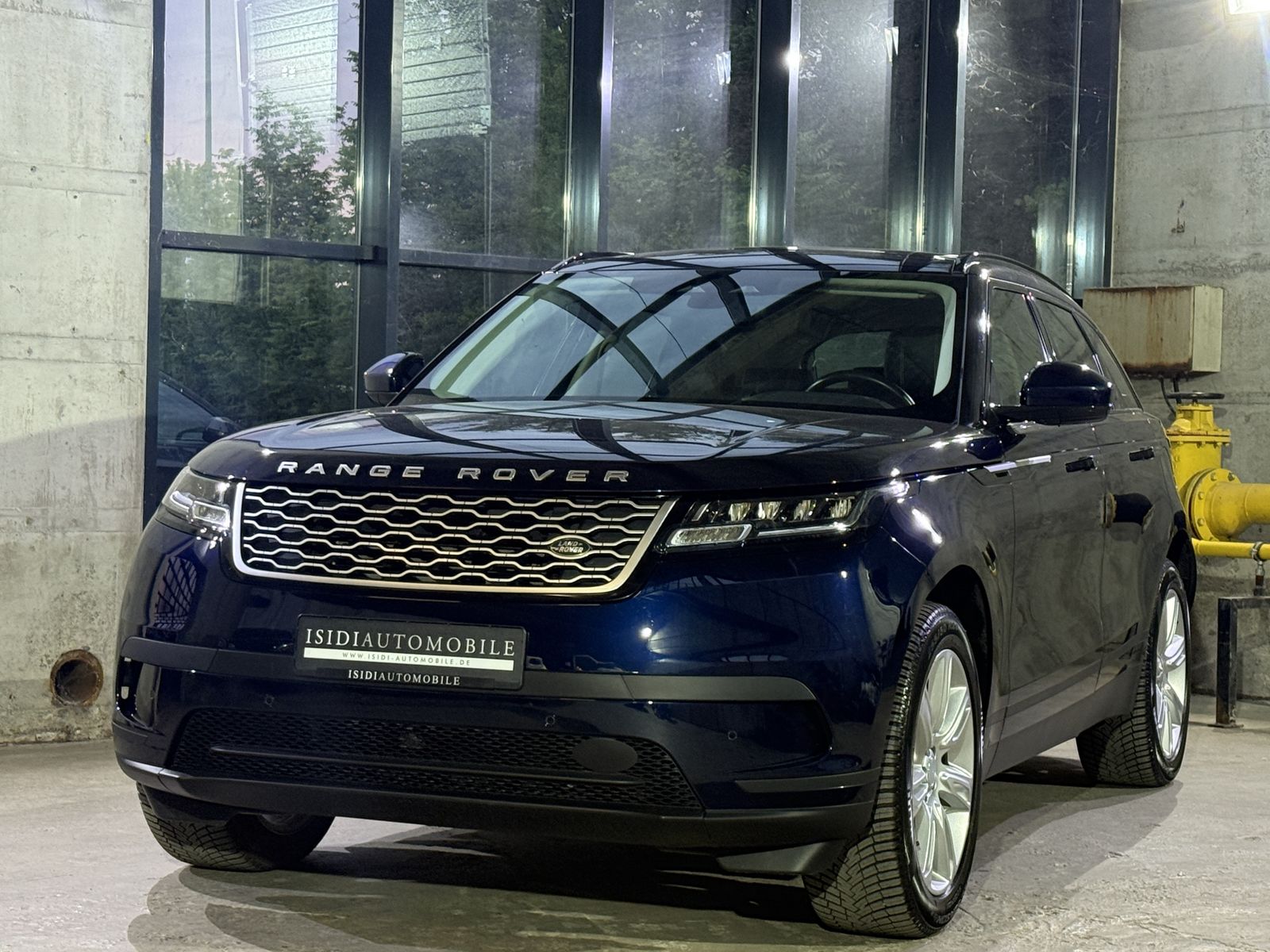 Range Rover Velar P400 - Samsaru's Car Outlet