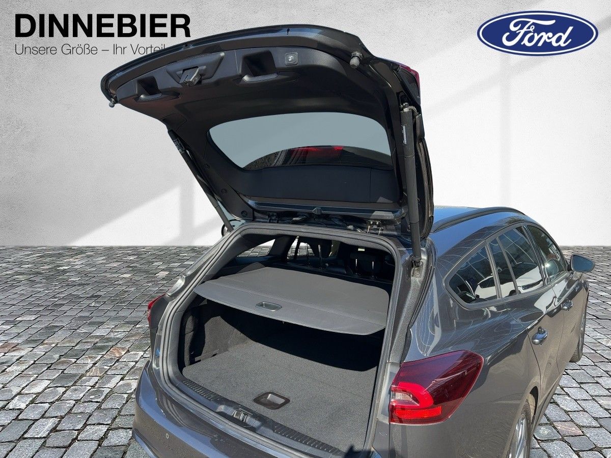 Ford FOCUS ST-Line X LED+AHK+Kamera+Winterpaket