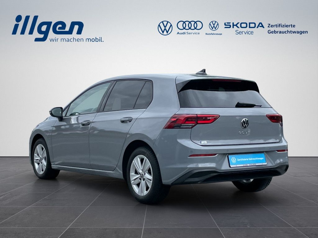 Volkswagen Golf VIII 1.5 TSI Life - Samsaru's Car Outlet