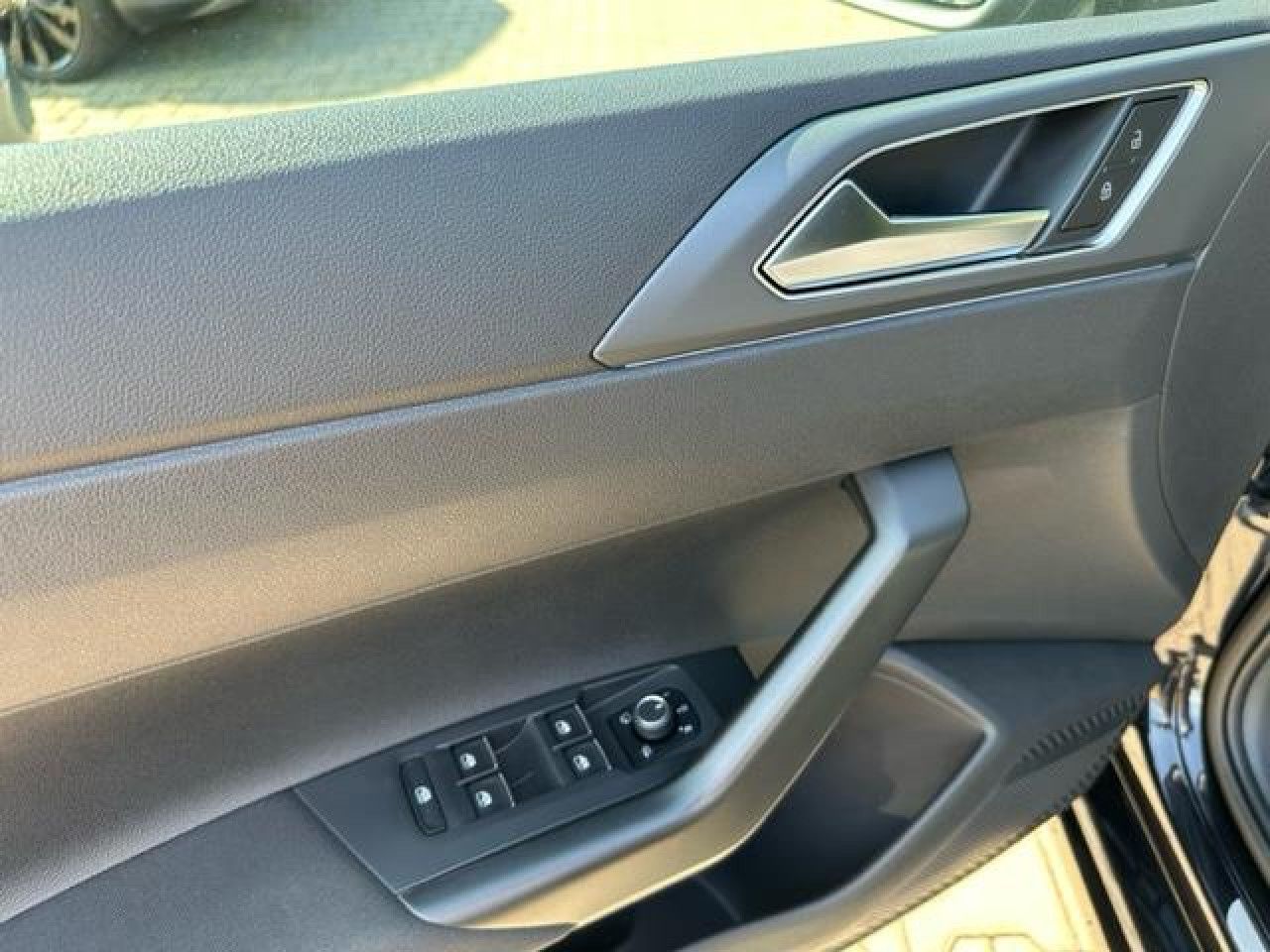 Volkswagen Taigo R-Line 1.0 TSI DSG - Samsaru's Car Outlet