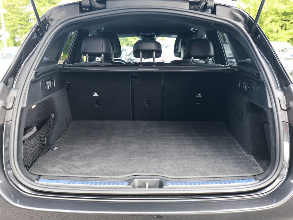 Mercedes-Benz GLC 200 d 4M AMG Line AHK Abstandstemp. LED Navi