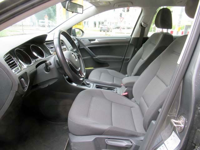 Volkswagen Golf Variant 2.0TDI DSG Comfortl - Samsaru's Car Outlet