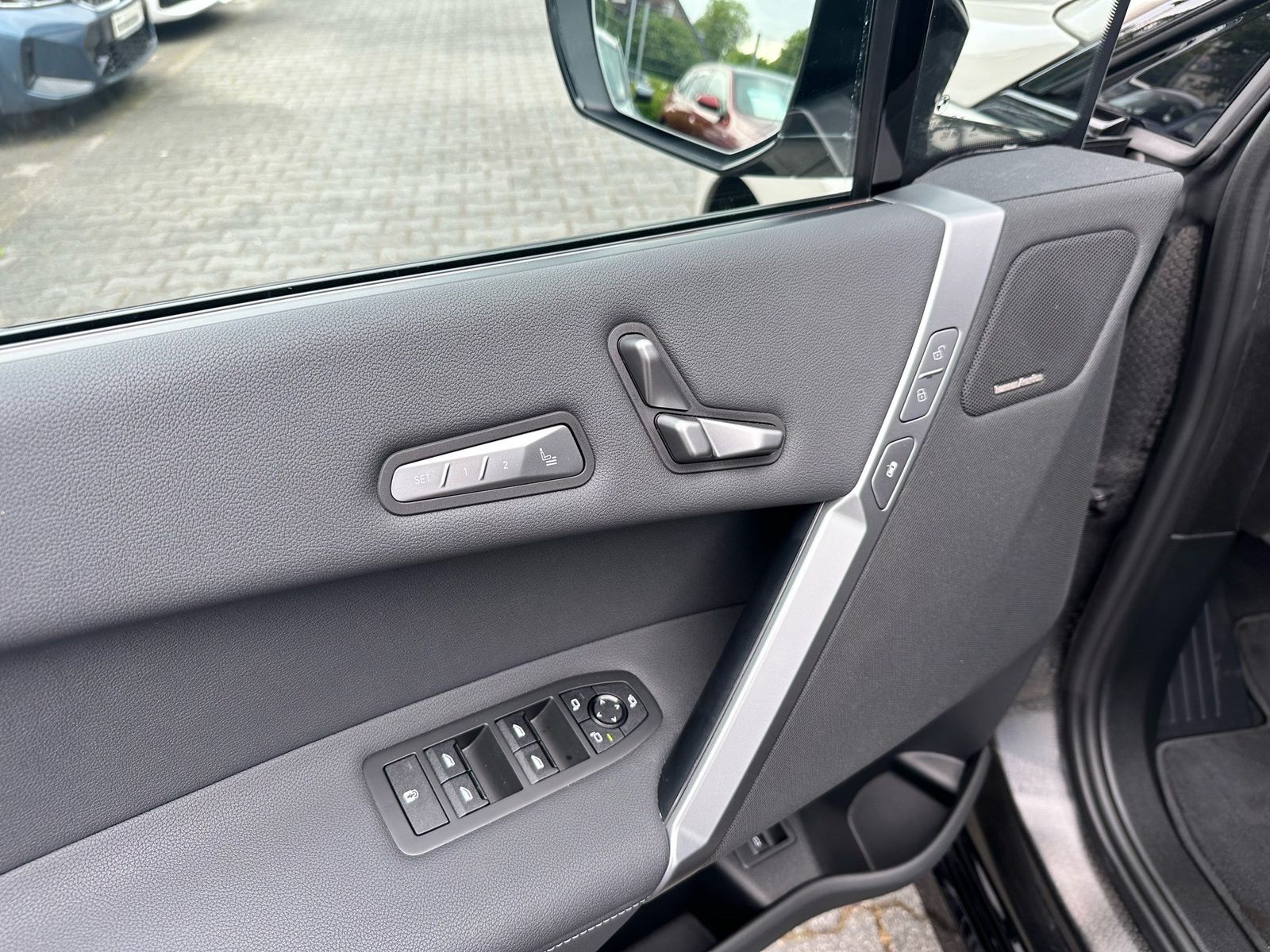 BMW iX M70 //Pano Stop&Go Leas.ab EUR 999,-inkl.