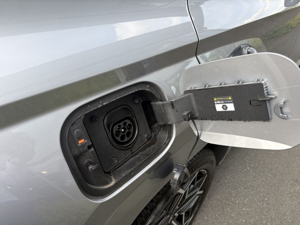 Hyundai TUCSON 1.6 T-GDi Plug-in-Hybrid 4WD N Line - Samsaru's Car Outlet