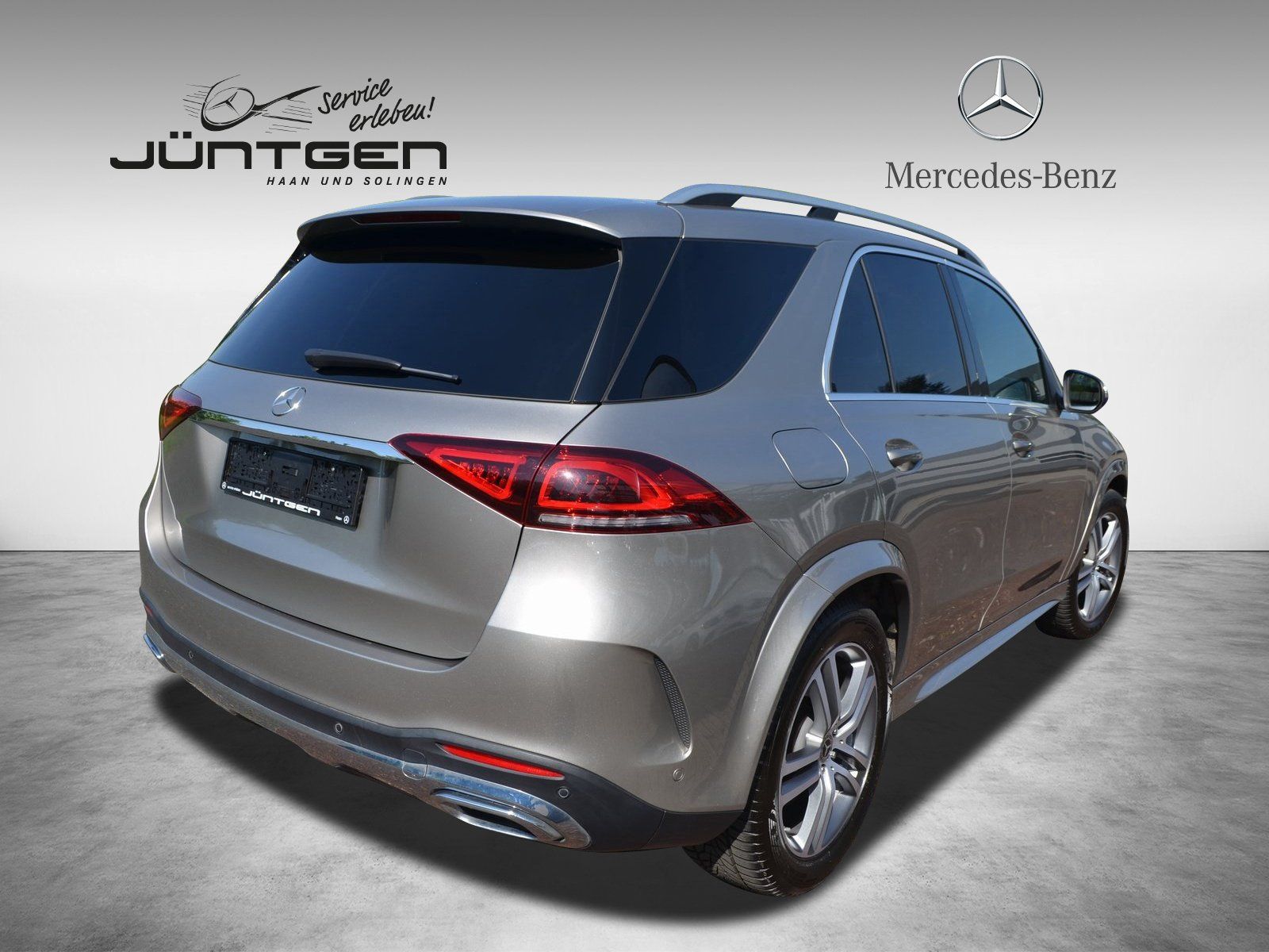 Mercedes-Benz d 4M AMG MULTIBEAM 360° AHK PANO BURMESTER AIRMA
