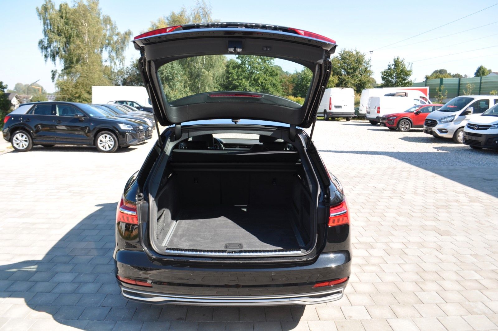 Audi A6 Avant 45 TFSI - Samsaru's Car Outlet