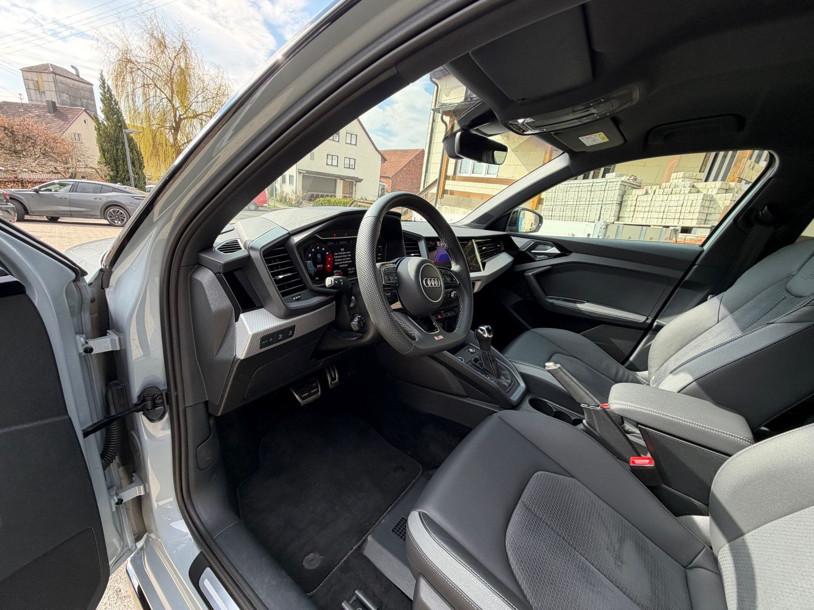 Audi A1 Sportback 40 TFSI S line, S line 2x, VOLL!!