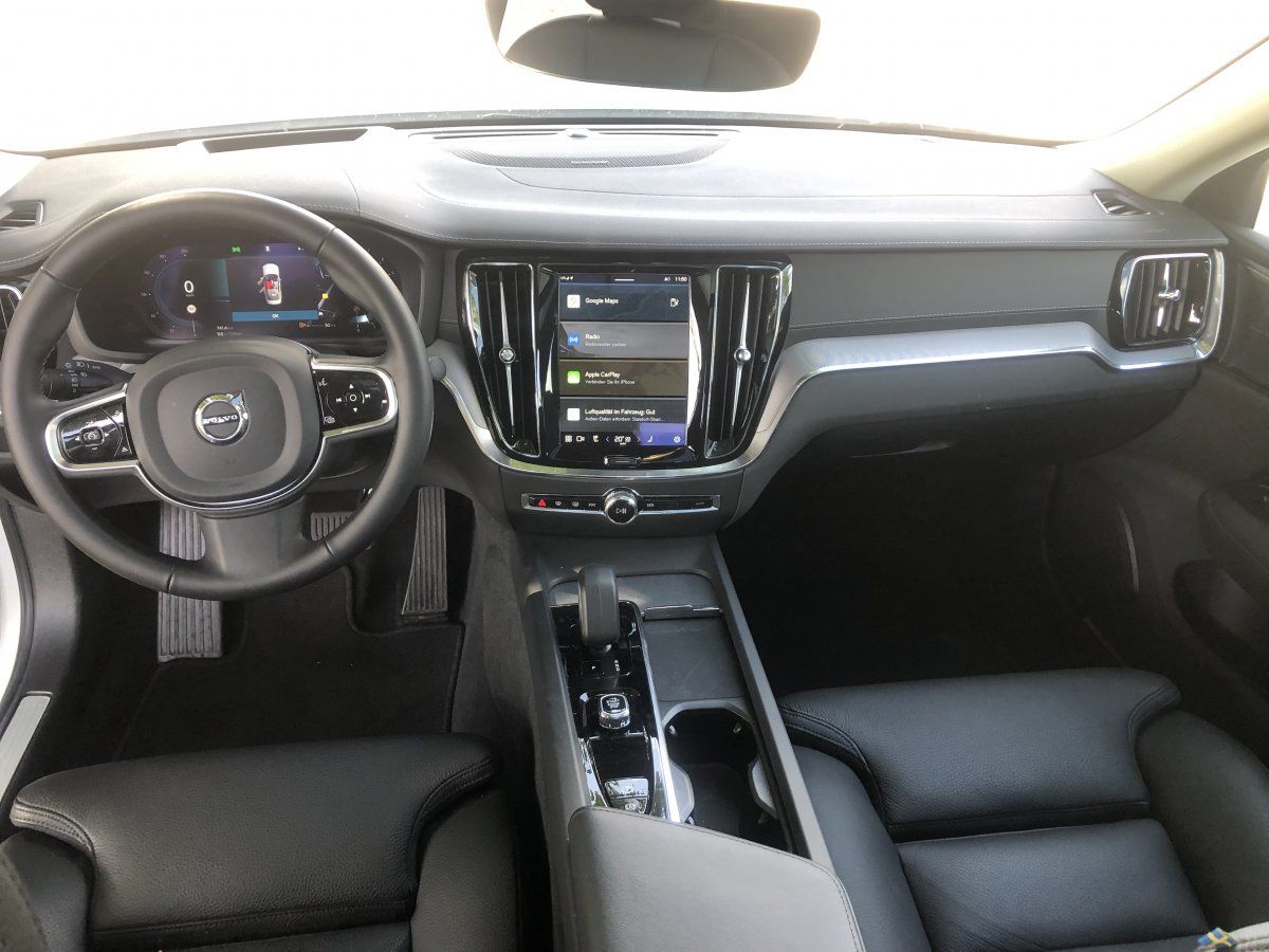 Volvo S60 B5 AWD Ultimate Dark