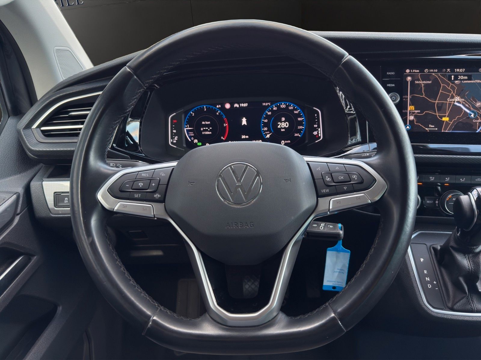 Volkswagen T6.1 Multivan - Samsaru's Car Outlet