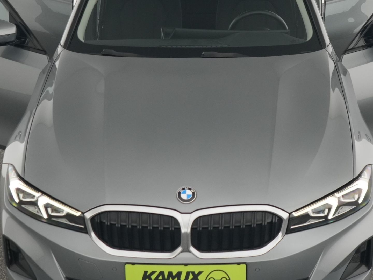 BMW 320 d xDrive Touring - Samsaru's Car Outlet