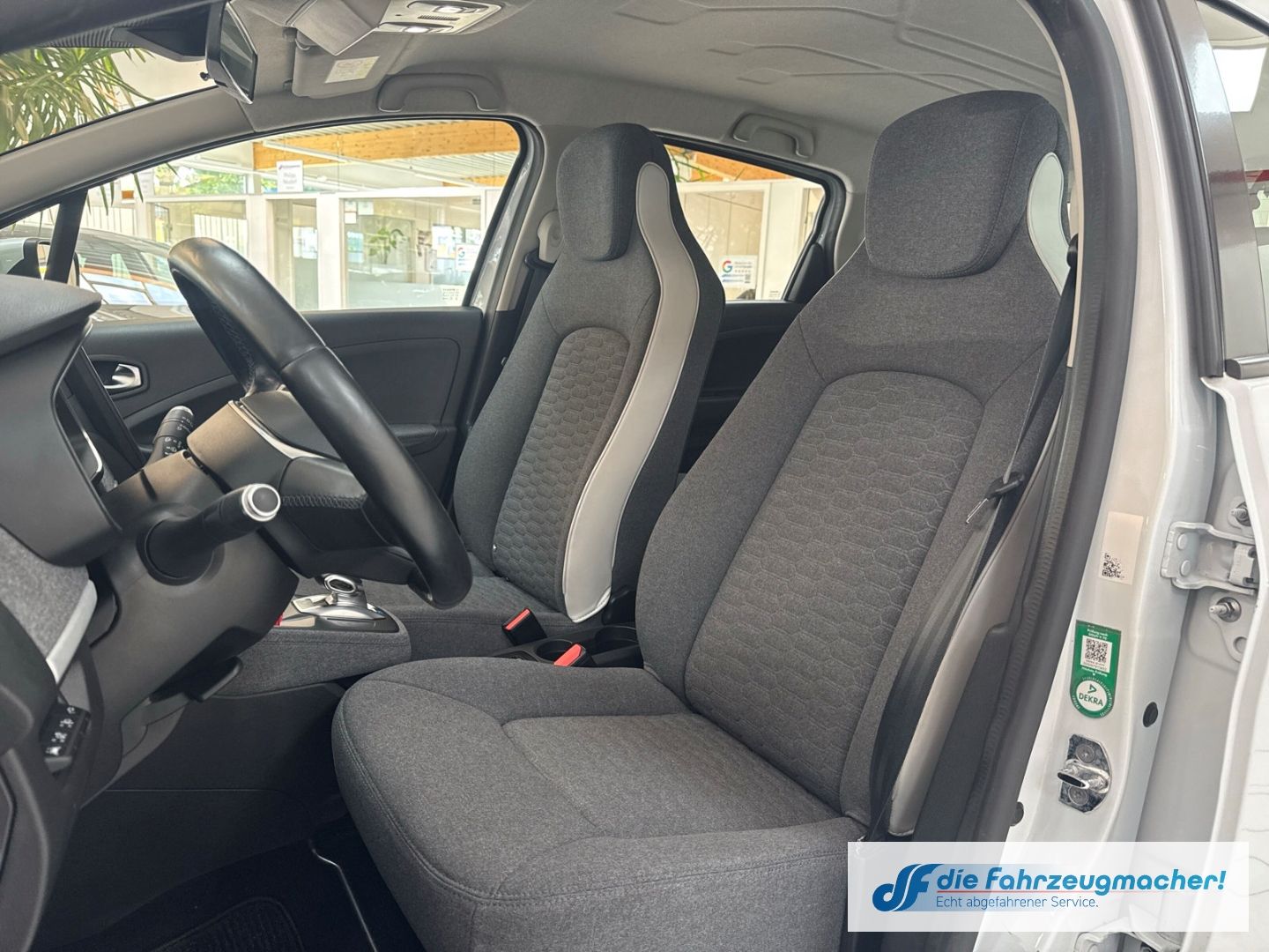 Renault ZOE Experience R110 - Samsaru's Car Outlet
