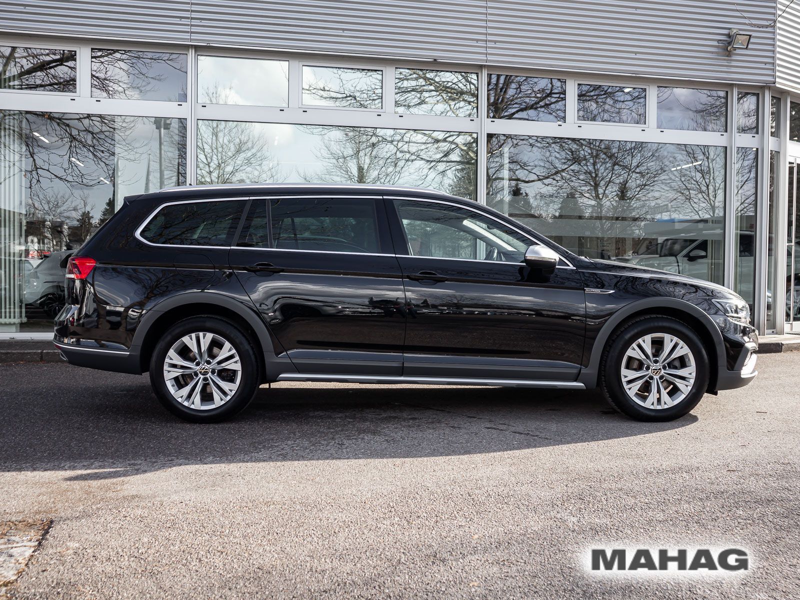 Volkswagen Passat Alltrack 2.0 TDI AHK LED Navi ParkPilot R
