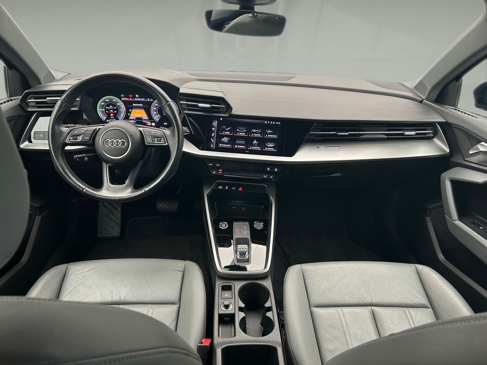 Audi A3 Sportback 40 TFSIe S tro - Samsaru's Car Outlet