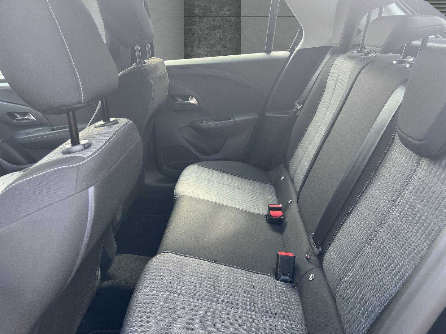 Opel Corsa Edition - Samsaru's Car Outlet