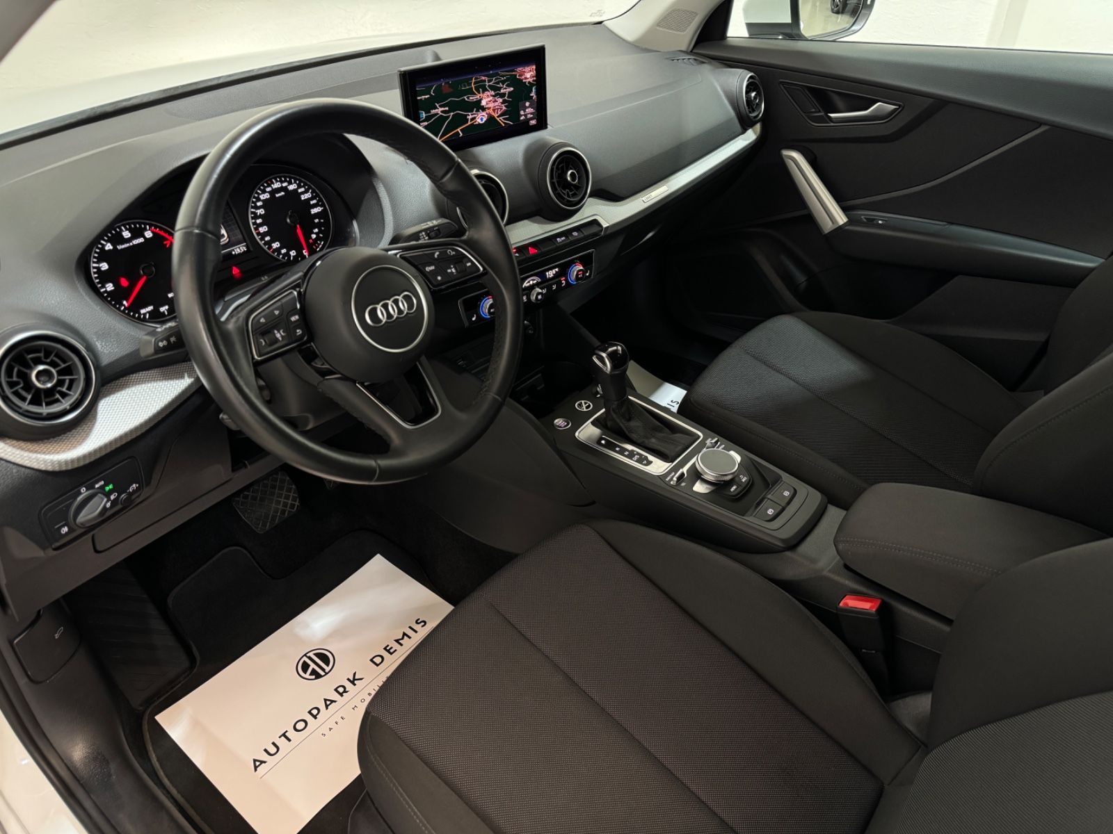 Audi Q2 35 TFSI 1.5-KAMERA-ACC-LED-SHZ-NAVI-EHK