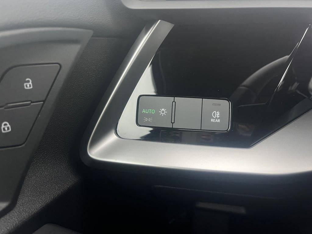 Audi A3 30 TFSI Limousine advanced LED/MMI+/VIRT/ACC