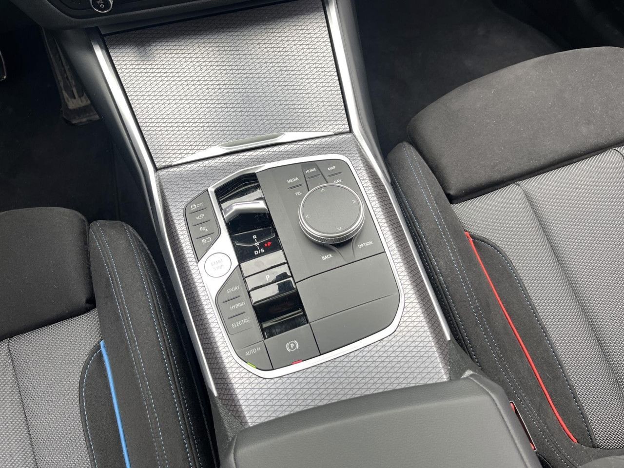 BMW 330e M Sport GSD,AHK,DAPro,H/K,LivePro,360,AdLED
