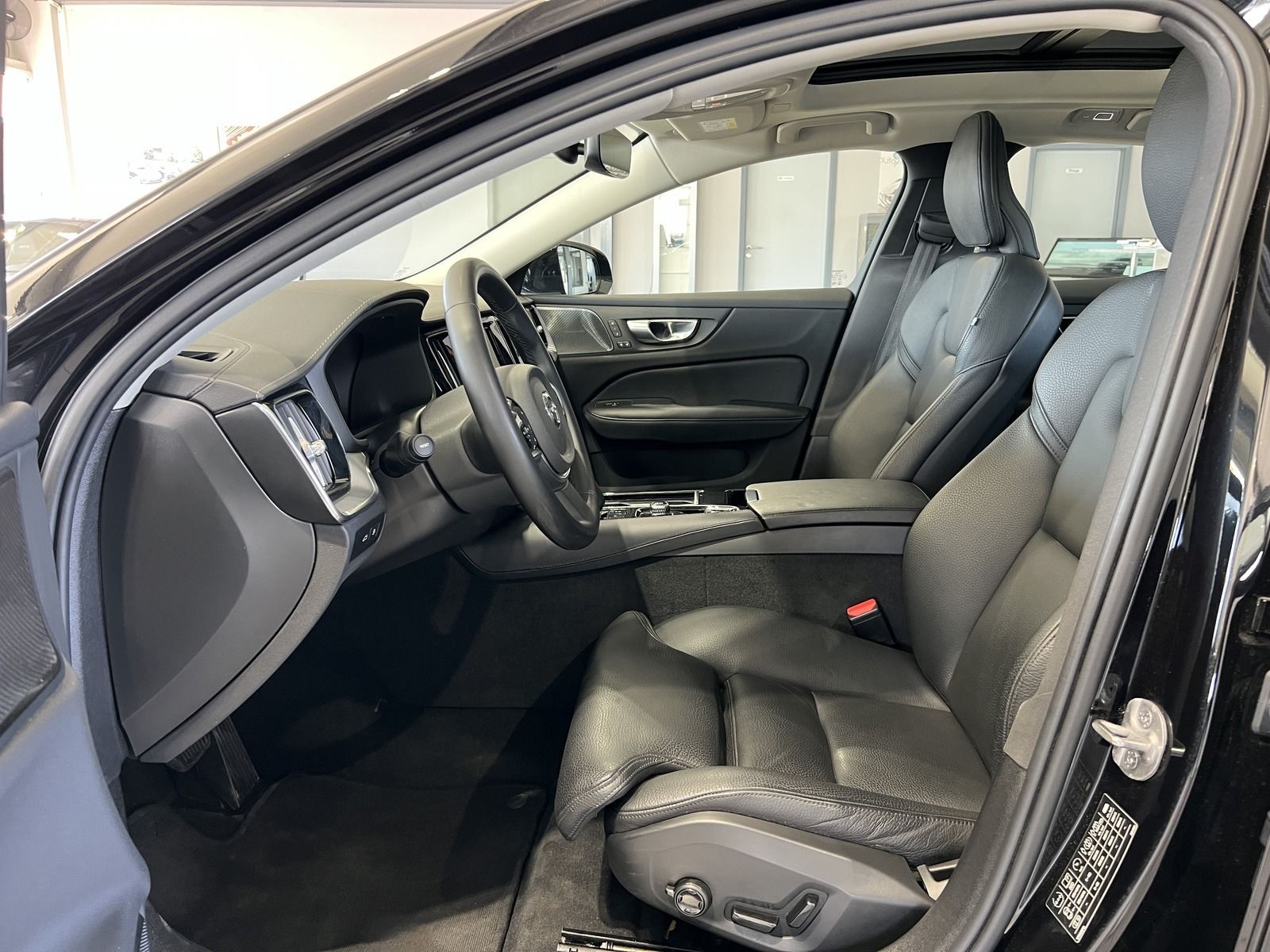 Volvo S60 T8 Ultimate Dark Recharge AWD HeadUp 360°
