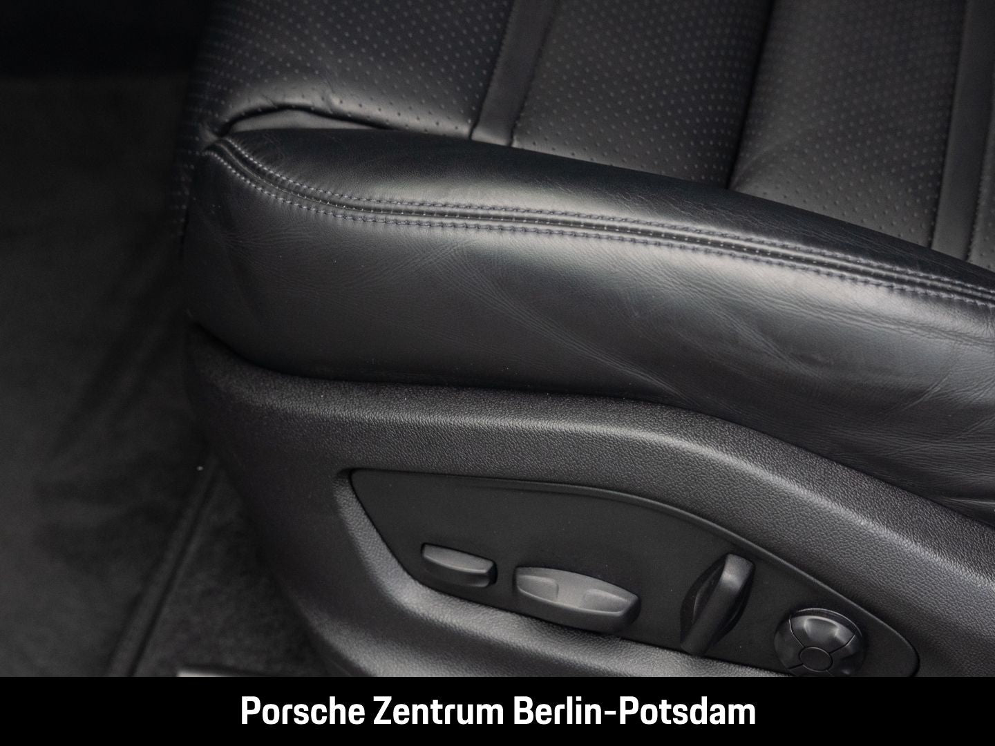 Porsche Cayenne E-Hybrid BOSE InnoDrive Panoramadach LED