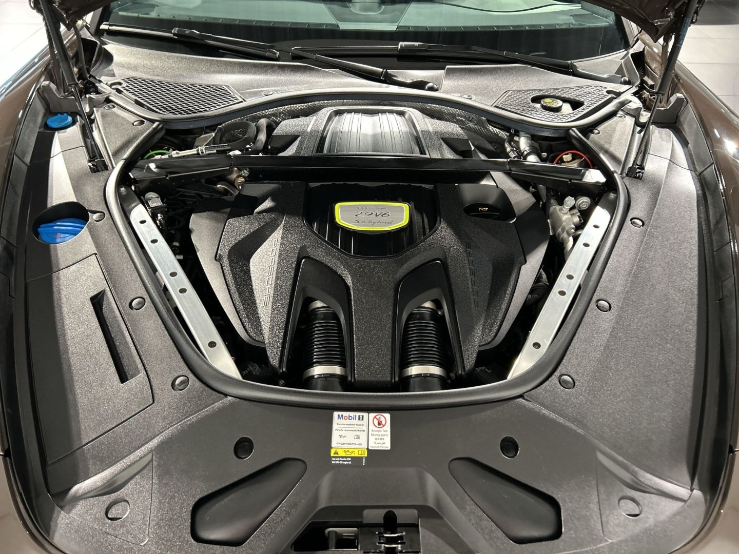 Porsche Panamera 4S E-Hybrid Sport Turismo Luftfederung