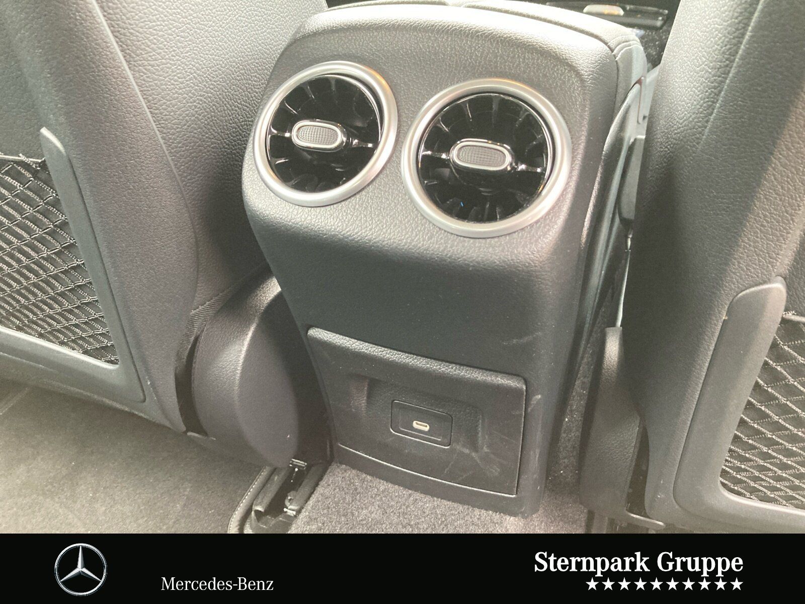 Mercedes-Benz A 200 Progressive Advanced - Samsaru's Car Outlet