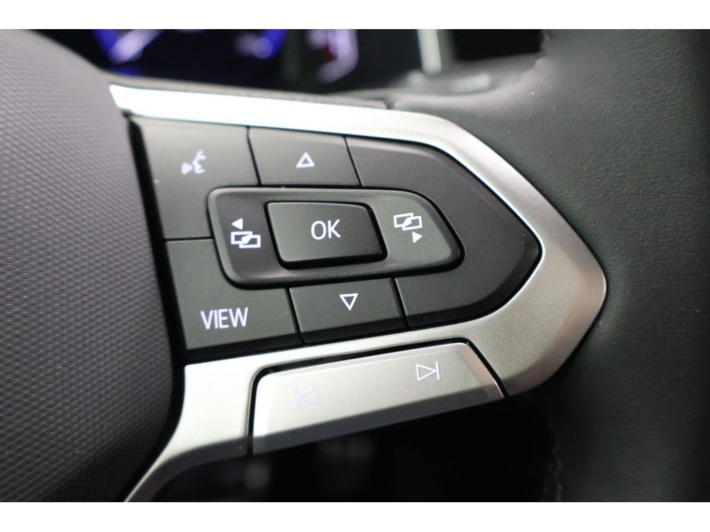 Volkswagen Polo VI 1.0 TSI R-Line DSG,Navi,Matrix,RFK