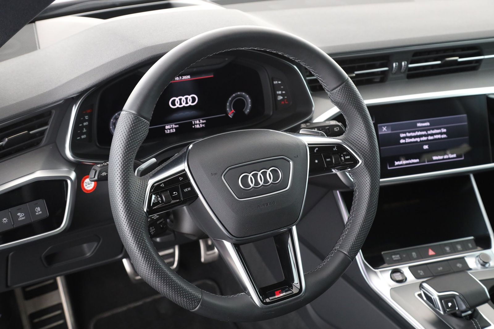 Audi A6 Avant 45 TFSI S tronic S line | PANO | AHK |