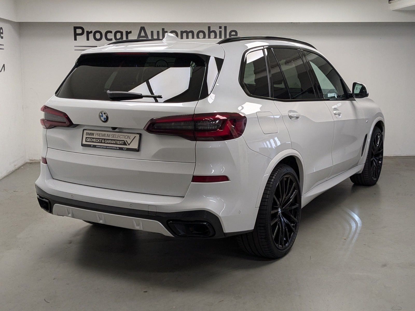 BMW X5 xDrive40d M Sport LASER PANO B&W DA Prof. PA+